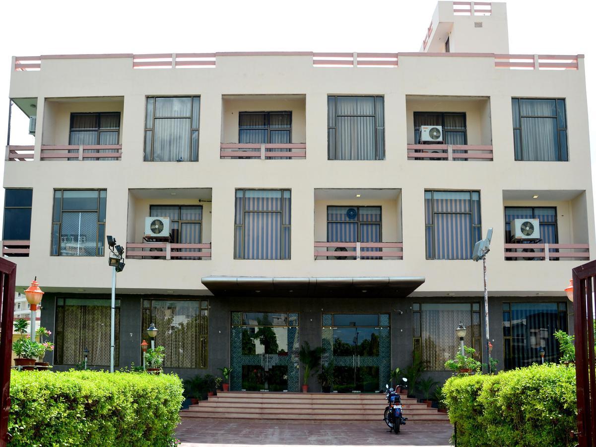 Oyo 6012 Hotel Rockwell Jaipur Bagian luar foto
