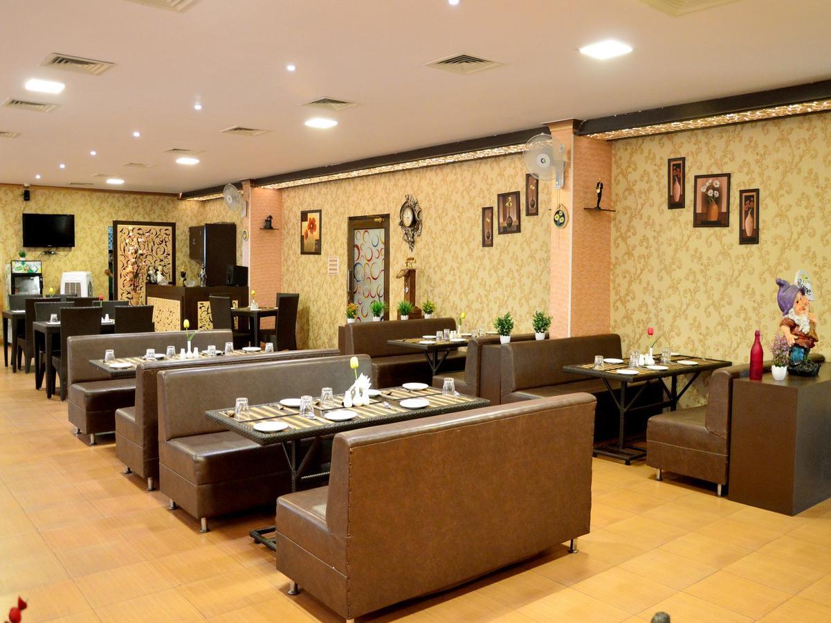 Oyo 6012 Hotel Rockwell Jaipur Bagian luar foto