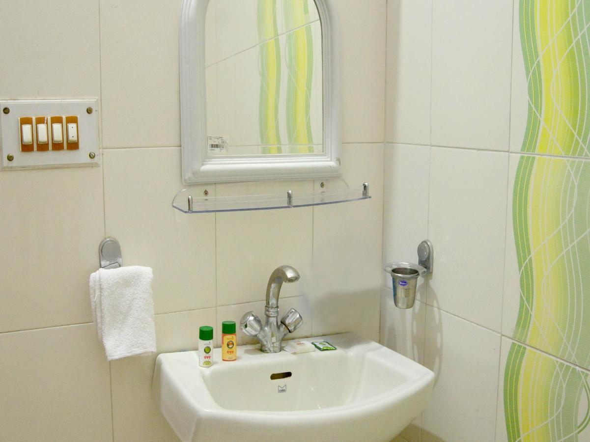 Oyo 6012 Hotel Rockwell Jaipur Bagian luar foto