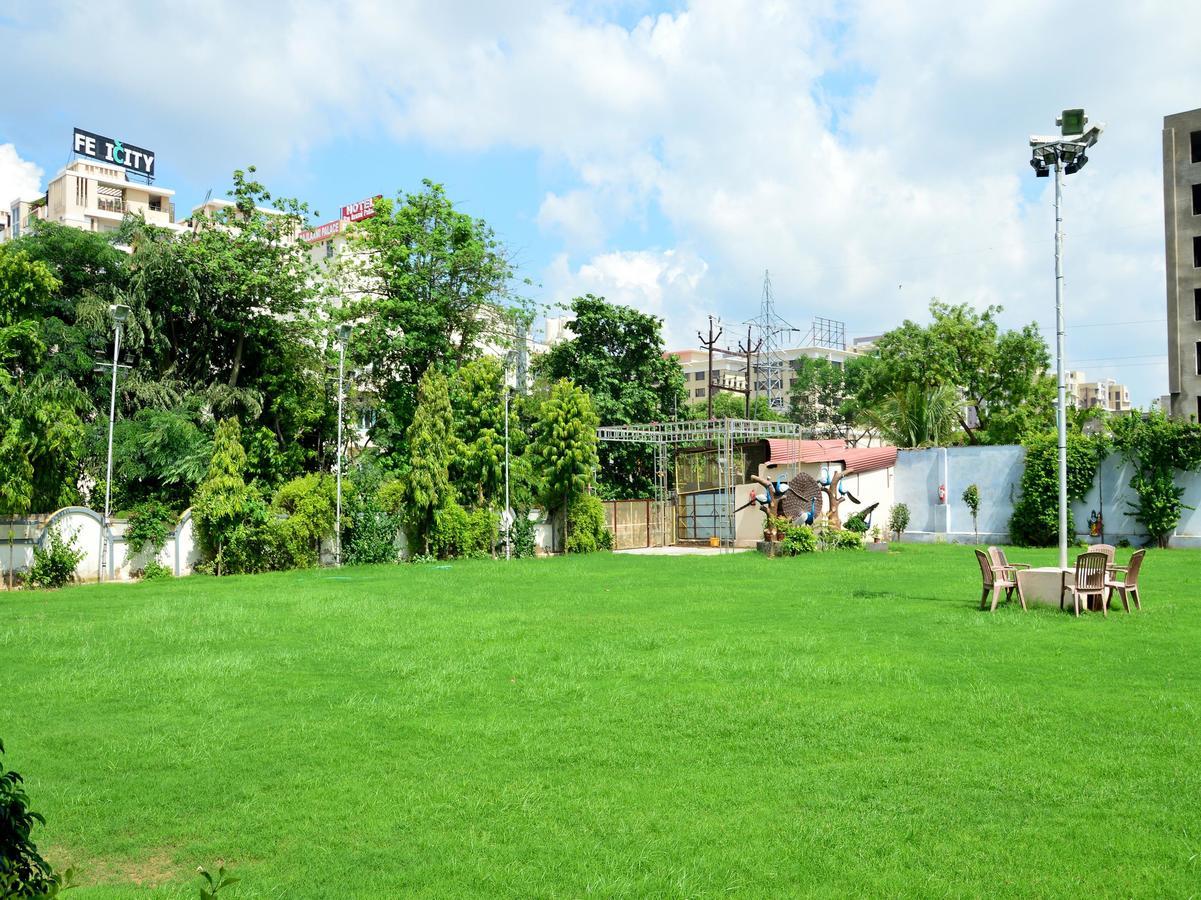 Oyo 6012 Hotel Rockwell Jaipur Bagian luar foto