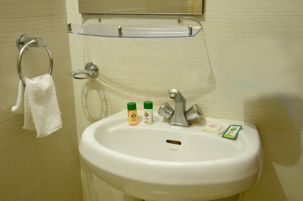 Oyo 6012 Hotel Rockwell Jaipur Bagian luar foto