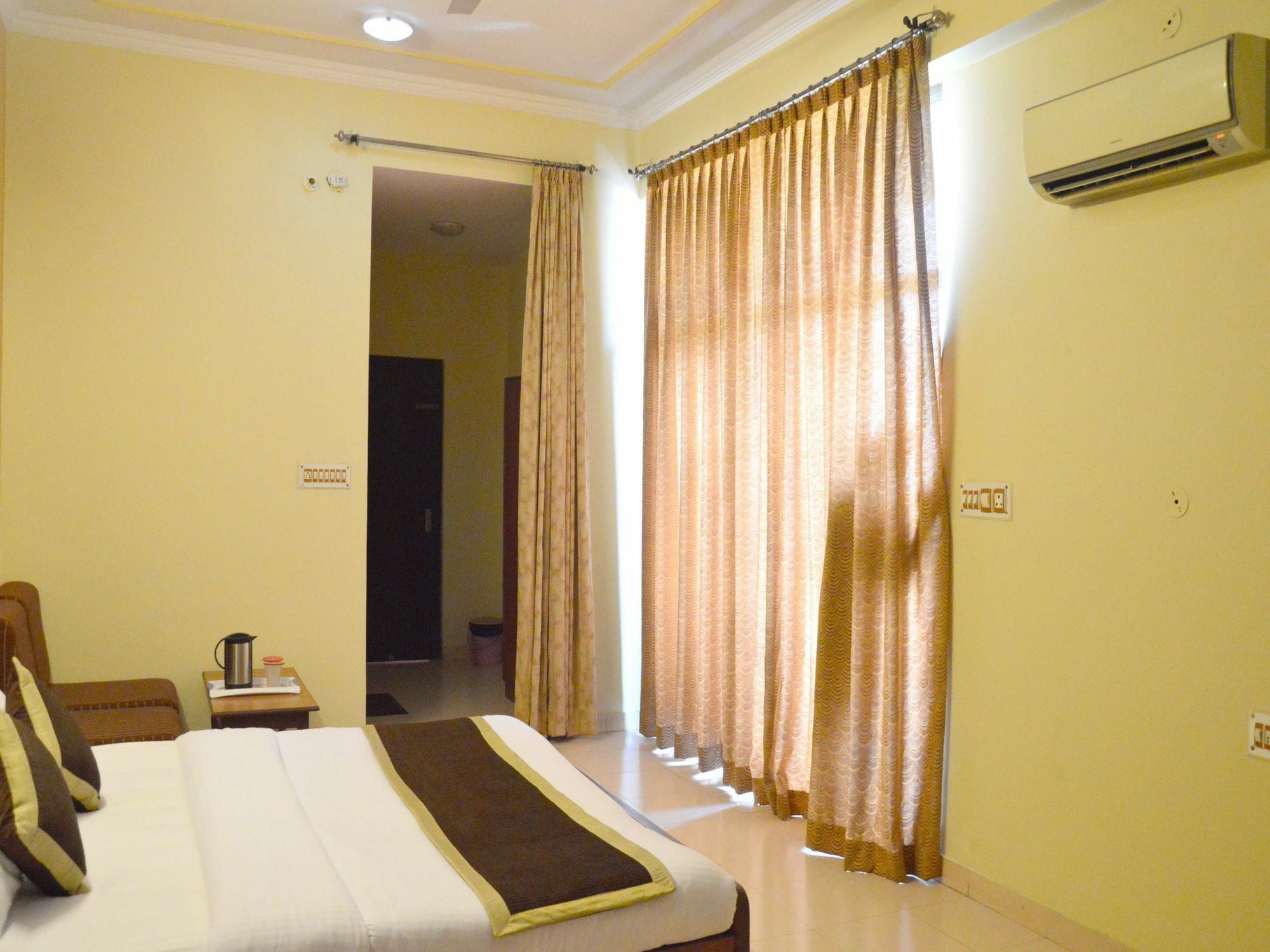 Oyo 6012 Hotel Rockwell Jaipur Bagian luar foto